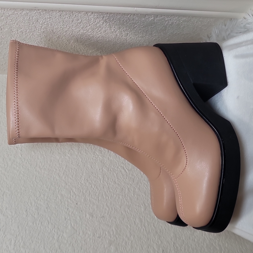 Call it Spring Steffanie Booties - Picture 2 of 11